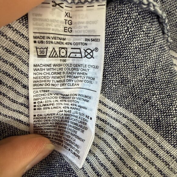 Old Navy Women's Linen Blend Striped Split Neck Top - Picture 9 of 12